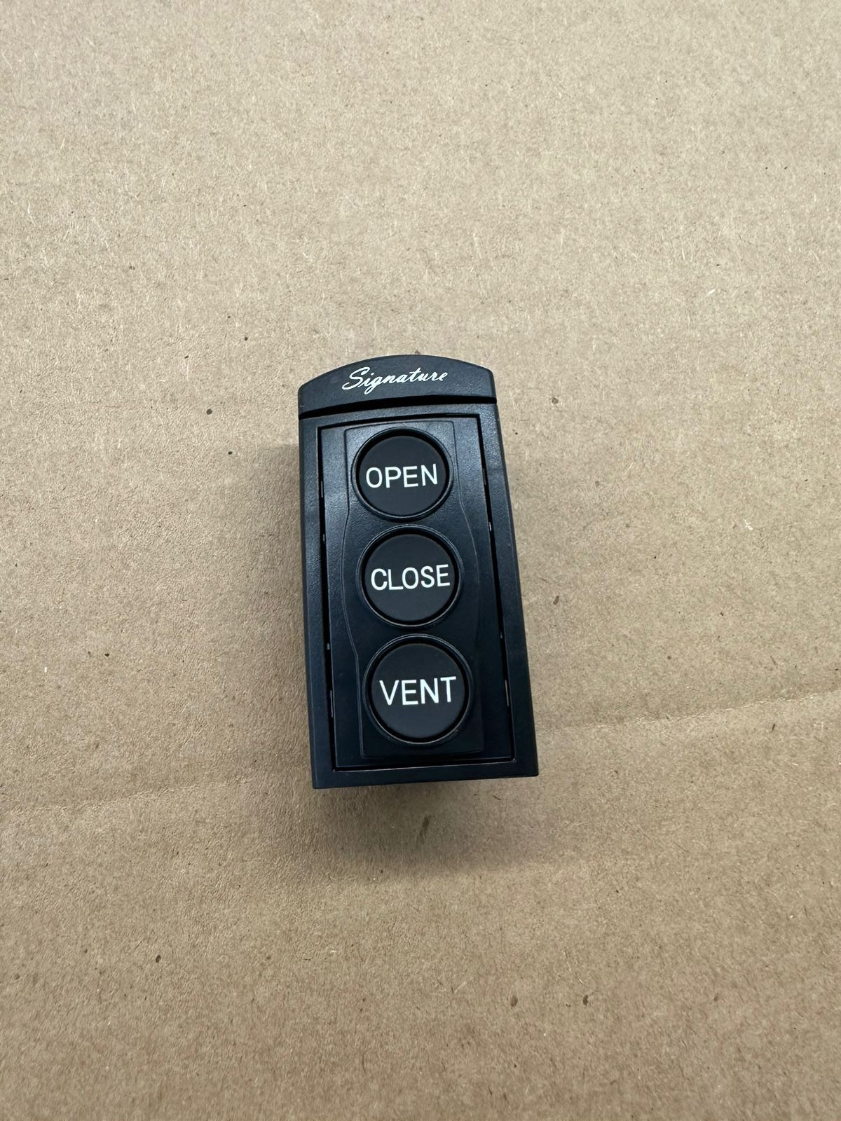 Signature Series 845 Sunroof